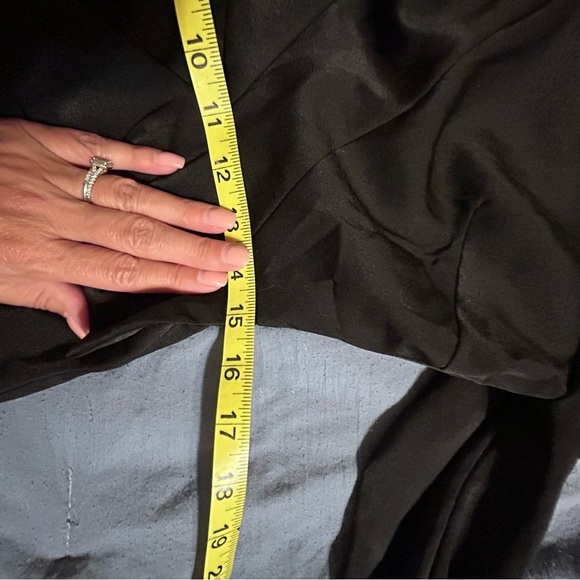 Elegant Black Mini Long sleeve Dress size Large NWT - Picture 9 of 9